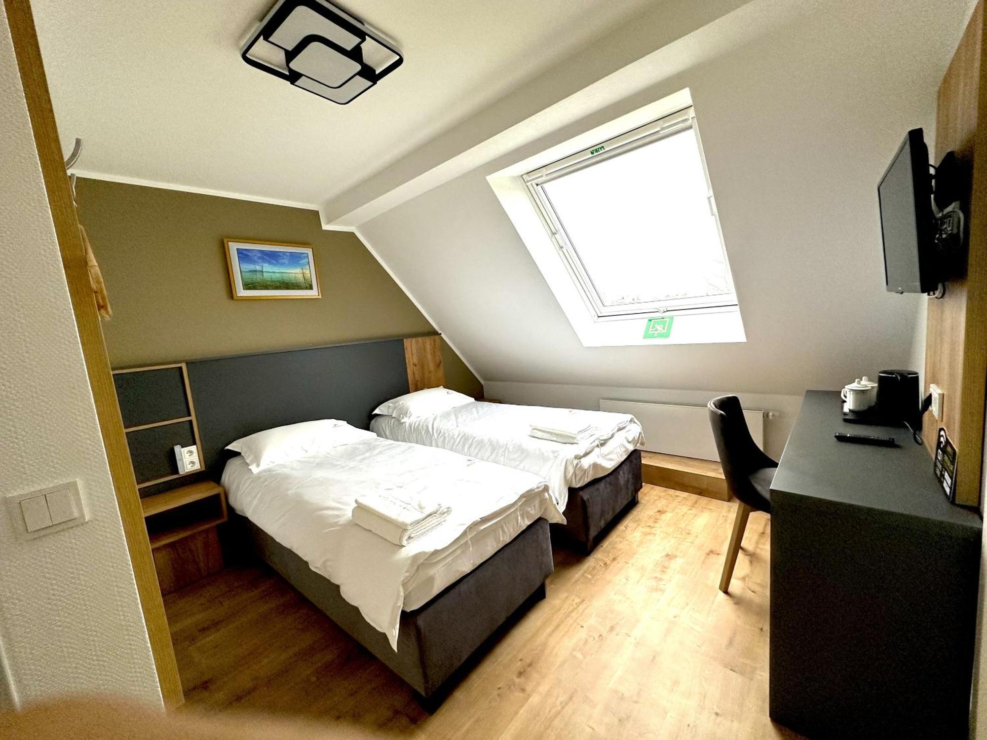 Home Inn Hotel ドルマーゲン 部屋 写真